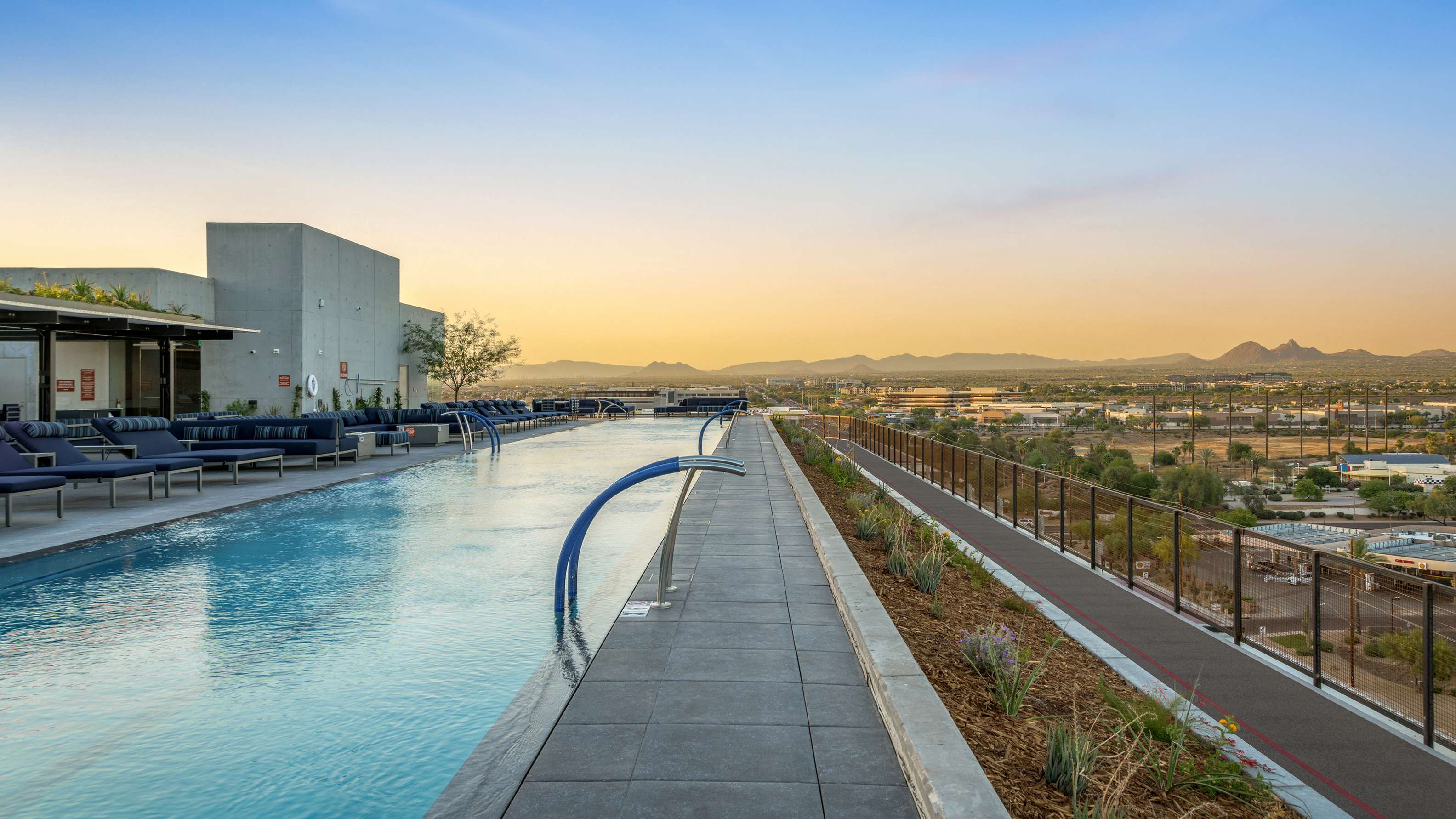 Optima Kierland Rooftop